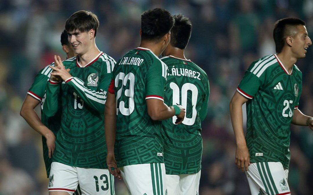 Armando González Brilla con Su Primer Gol en la Selección Mexicana (VIDEO)