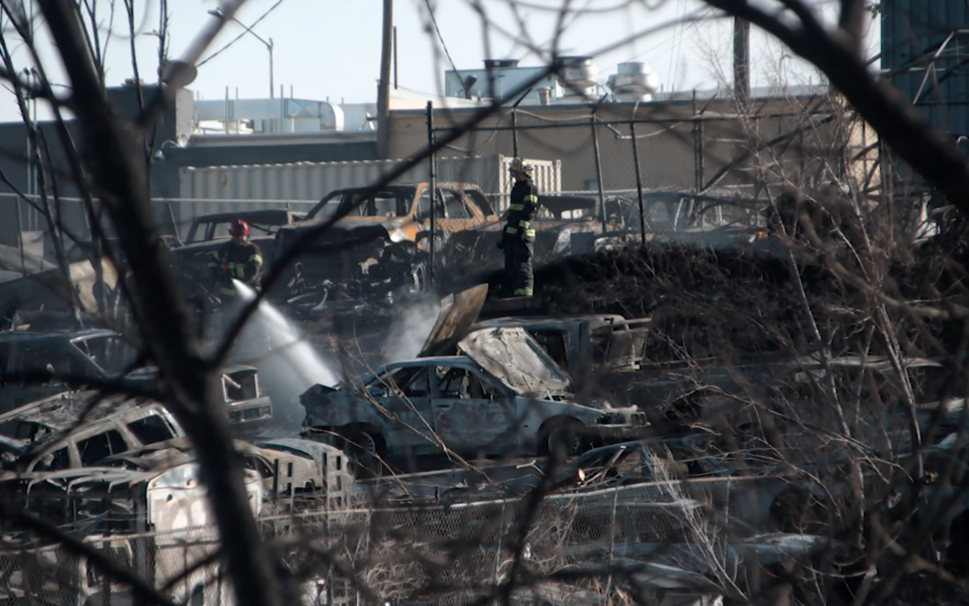 Incendio en Thornton Deja Heridos y Provoca Evacuaciones Masivas