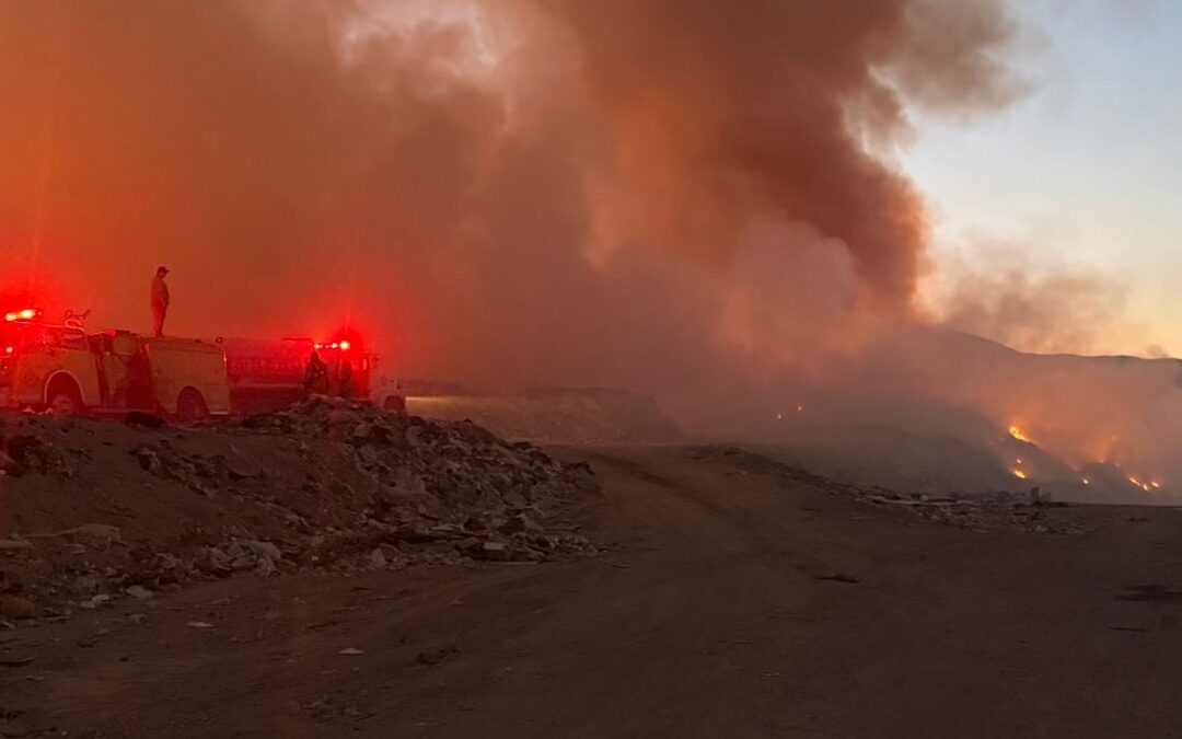 Incendio Intencional en Lerdo Causa Grave Crisis: Ya Suma 7 Horas Activo