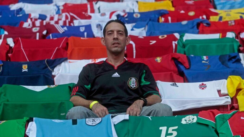 Descubre La Asombrosa Colección De 243 Camisetas Del Mundial De Fútbol - Noticias Notivalle Descubre La Asombrosa Colección De 243 Camisetas Del Mundial De Fútbol