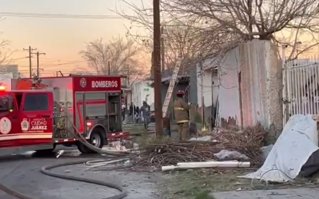 Incendio en Ciudad Juárez: Bomberos Controlan Fuego en Partido Romero