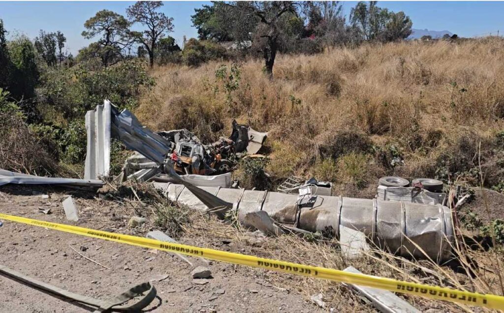 Tragedia En El Arenal: Fatal Accidente De Chofer De Pipa En La Curva Las Tortugas - Noticias Notivalle Tragedia En El Arenal: Fatal Accidente De Chofer De Pipa En La Curva Las Tortugas