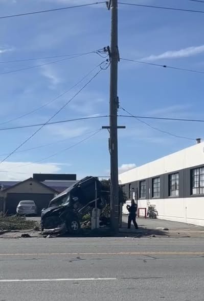 Accidente en Salinas causa corte de electricidad para más de 100 clientes