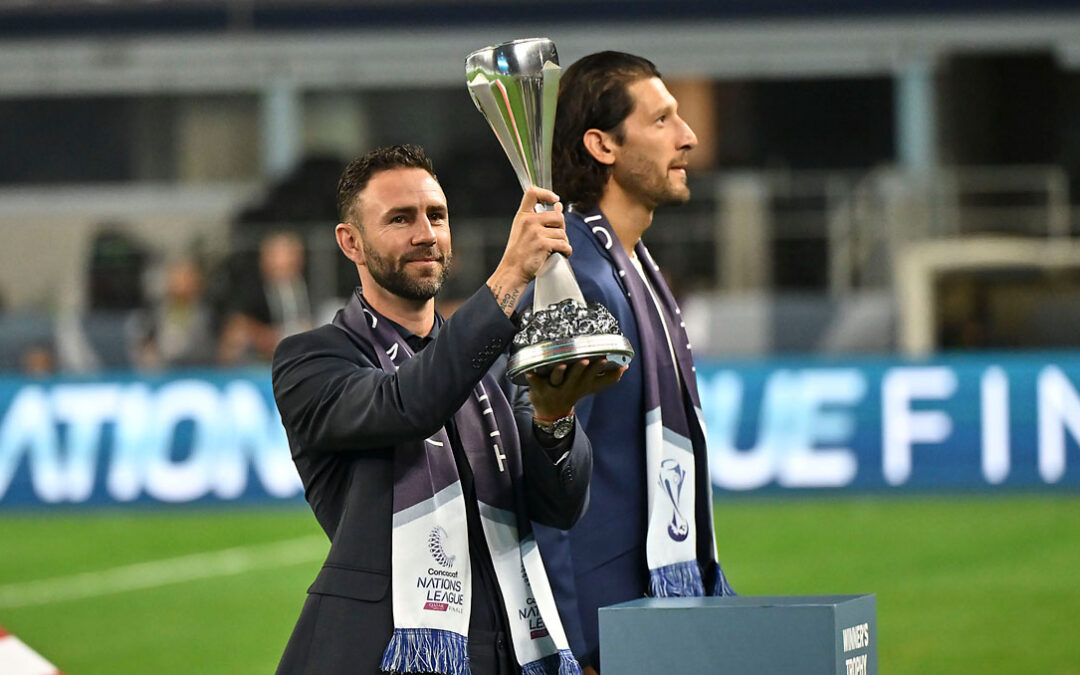 La Doble Moral: Zidane es aclamado en Francia, ¿por qué no hay naturalizados en México? – Layún