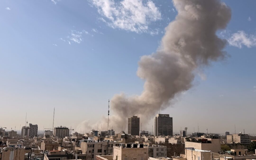 Bombardeo a Irán: Estados Unidos e Israel Intensifican Tensión Internacional