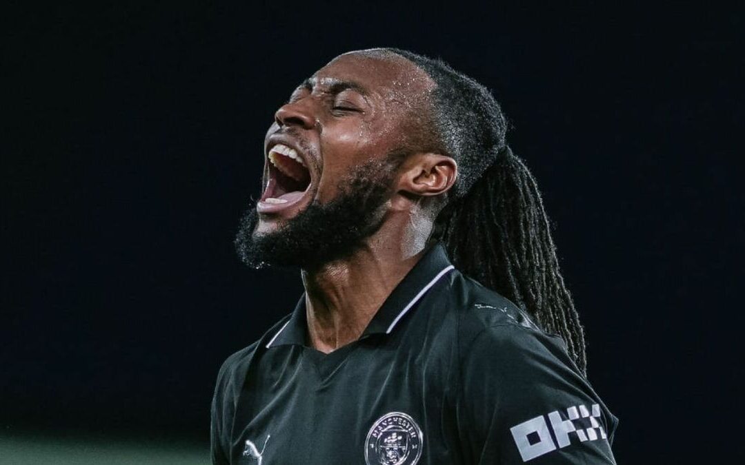 El City brilla con una victoria ante el Leeds y mantiene la presión sobre el Arsenal