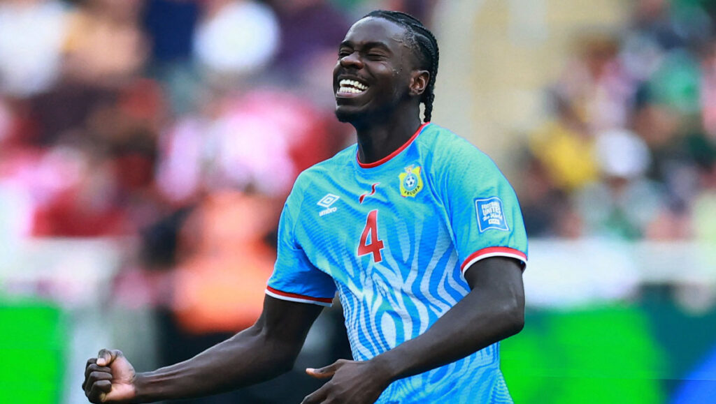 Axel Tuanzebe Celebra Haber Alcanzado El Objetivo - Noticias Notivalle Axel Tuanzebe Celebra Haber Alcanzado El Objetivo