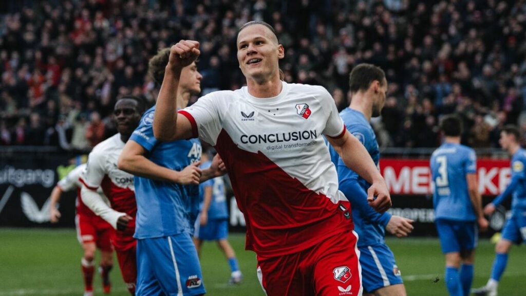 Az Alkmaar Sin Mateo Chávez: Se Desploma Ante Utrecht Pero Se Aferra A La Posición Europea - Noticias Notivalle Az Alkmaar Sin Mateo Chávez: Se Desploma Ante Utrecht Pero Se Aferra A La Posición Europea