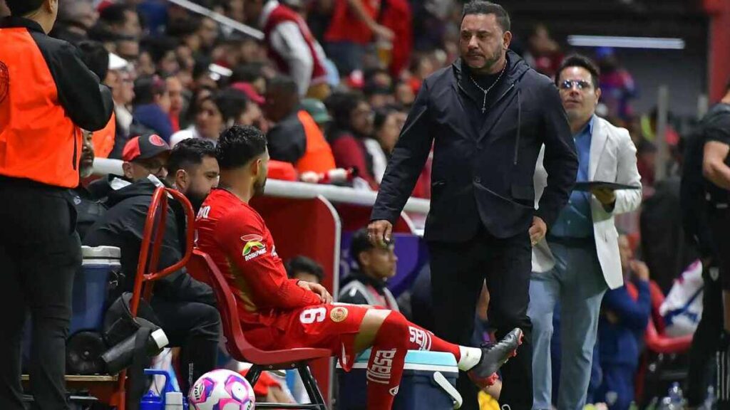 Alexis Vega: Antonio Mohamed Anuncia El Plazo De Regreso Del Estrella Del Club Deportivo Guadalajara - Noticias Notivalle Alexis Vega: Antonio Mohamed Anuncia El Plazo De Regreso Del Estrella Del Club Deportivo Guadalajara