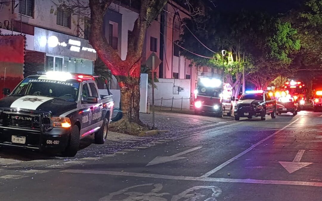 Ataque Molotov Devasta Tienda Oxxo en Guadalajara: Dos Empleadas Afectadas