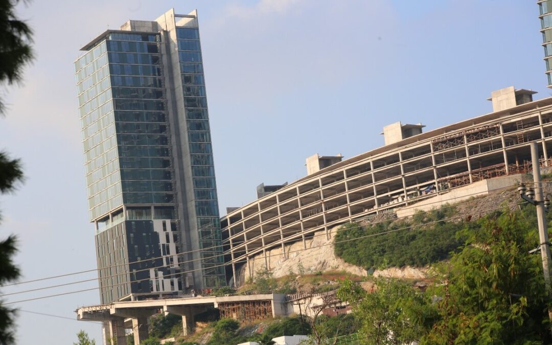 Reclamación Empresarial por 3 Mil Millones de Pesos en San Pedro Garza García: Torres Ysabella en el Punto de Mira