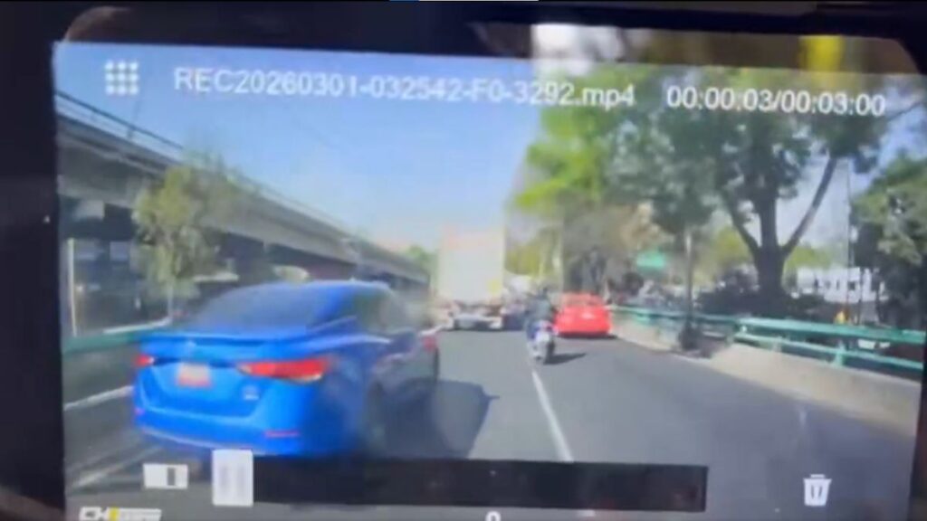 Motociclista Sale Proyectado Tras Caer En Un Bache En La Calzada De Tlalpan - Noticias Notivalle Motociclista Sale Proyectado Tras Caer En Un Bache En La Calzada De Tlalpan