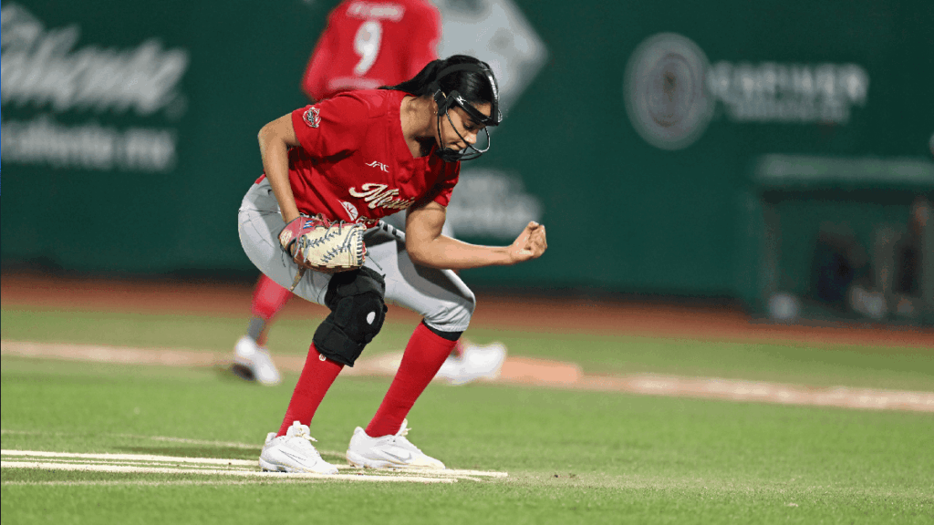 Yilián Tornés Establece Nuevo Récord De Ponches En La Lms Con Los Diablos Rojos Femenil