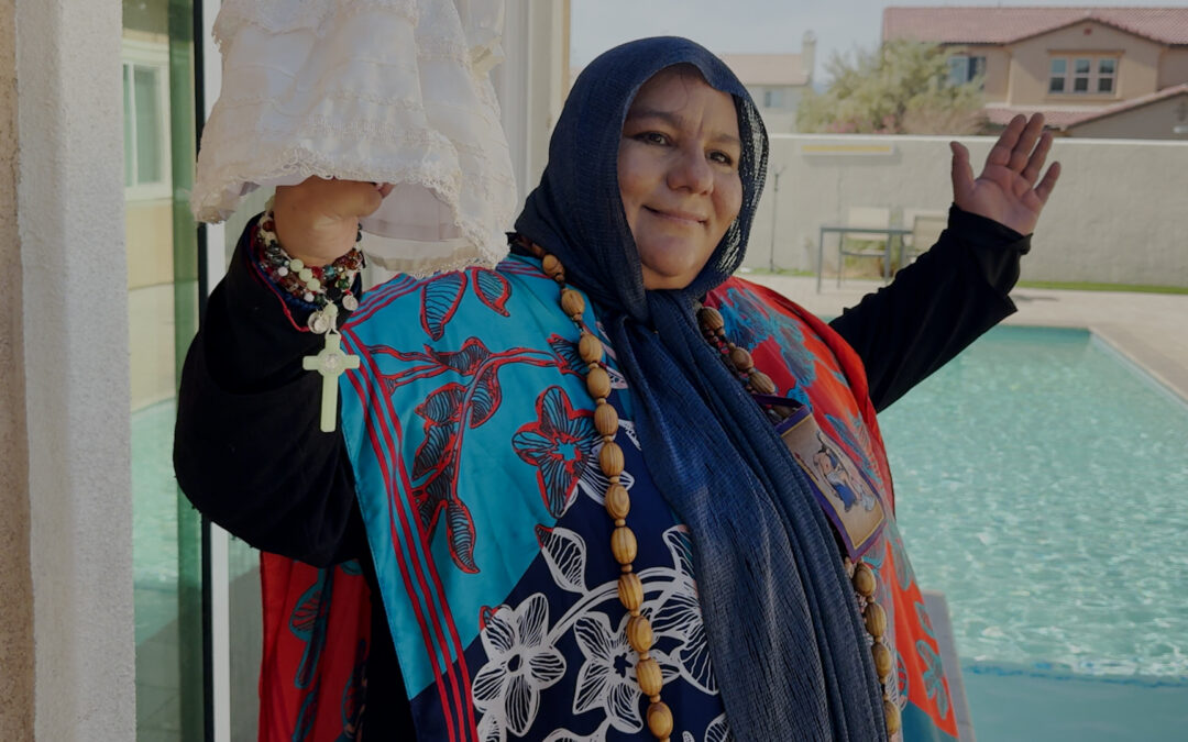 La Señora Católica Inspira a Seguir