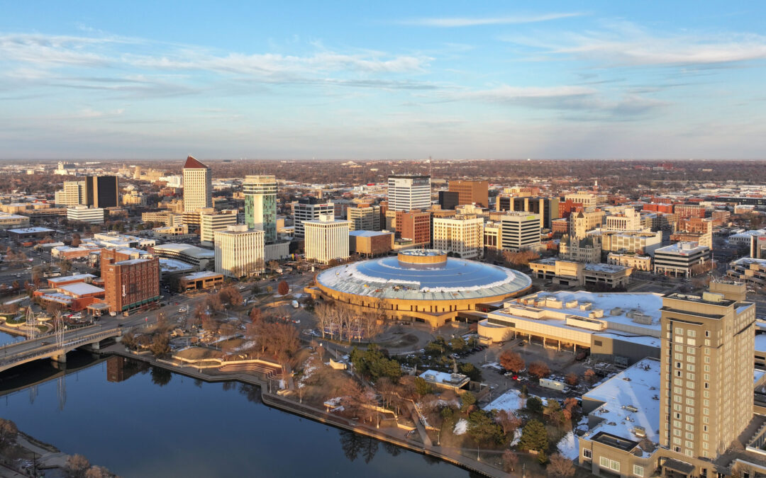 Impuestos en Kansas: Propietarios de Viviendas Asumen la Mayor Carga Fiscal