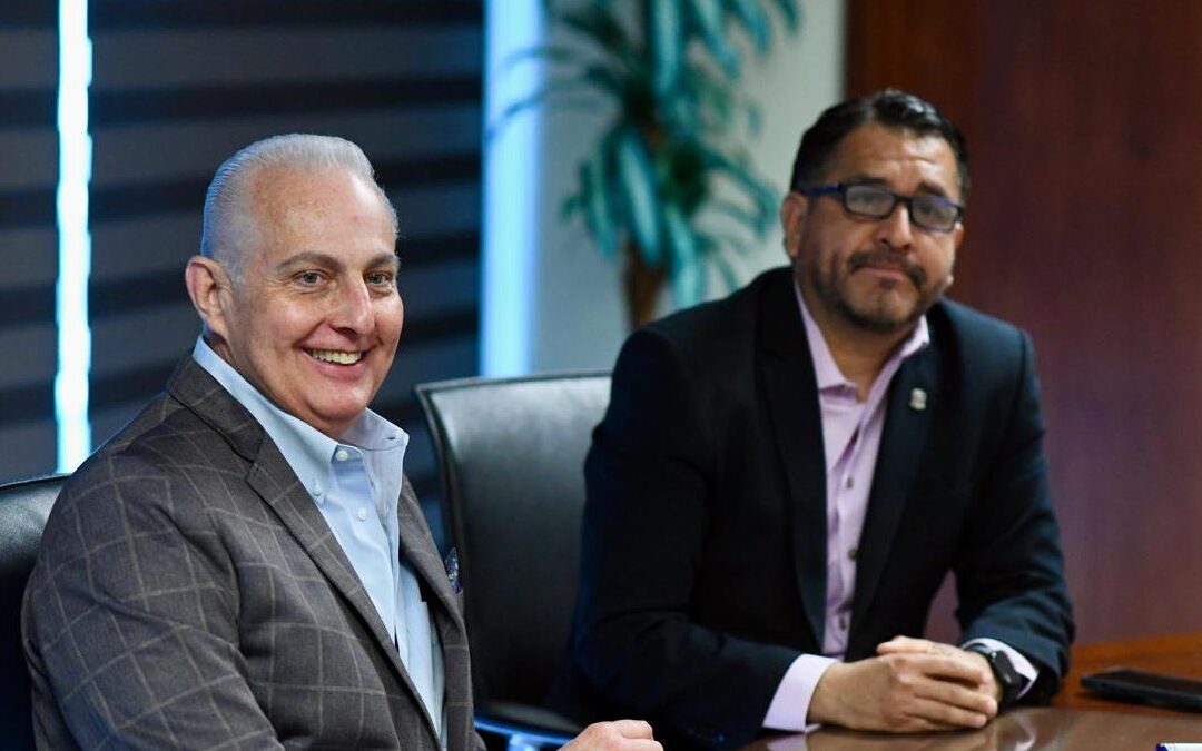 Román Alberto Cepeda González y la UA de C Firman Importante Convenio de Cooperación