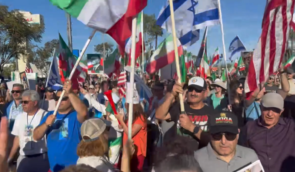 Opiniones De Iraníes En El Extranjero Tras Los Ataques A Irán: Una Chispa De Esperanza - Noticias Notivalle Opiniones De Iraníes En El Extranjero Tras Los Ataques A Irán: Una Chispa De Esperanza