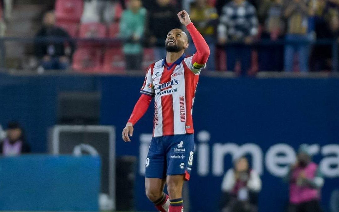 Atlético San Luis se impone a Mazatlán con un espectacular doblete de Joao Pedro
