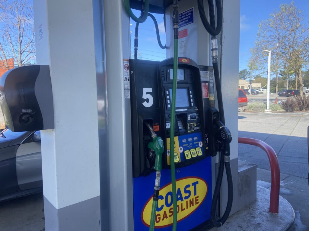 Preocupaciones Locales Por Aumento De Gasolina Tras Conflicto Con Irán