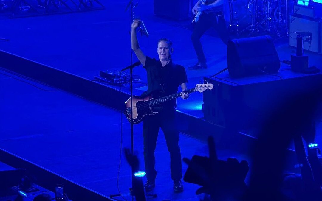 Bryan Adams Brilla en la Arena Monterrey Durante su ‘Roll With The Punches Tour’