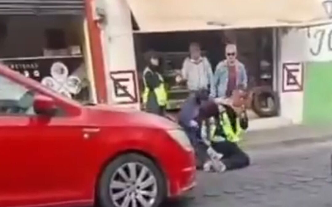 Agresión en Puebla: Supervisor de parquímetros atacado en el Centro Histórico