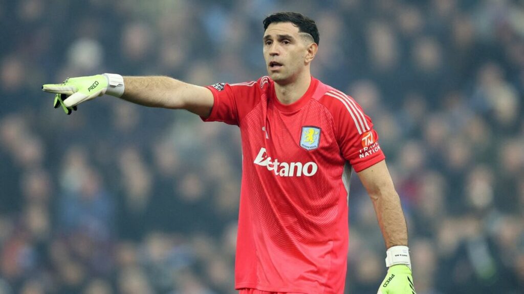 Dibu Martínez Podría Enfrentar Sanciones Por Promocionar Casa De Apuestas