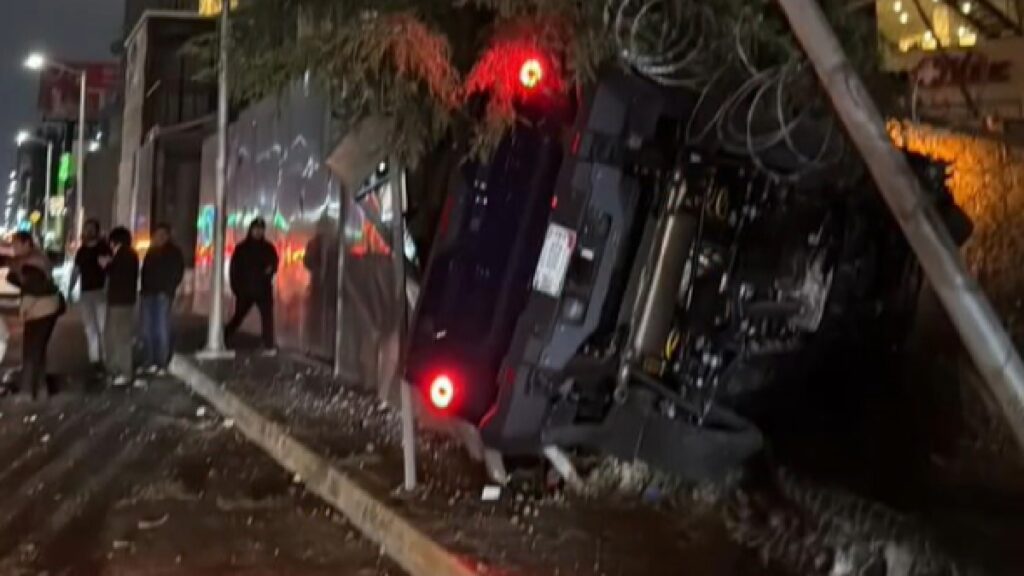 Trágico Accidente En Vía Atlixcáyotl: Joven Muerto Arrollado Por Camioneta De Lujo