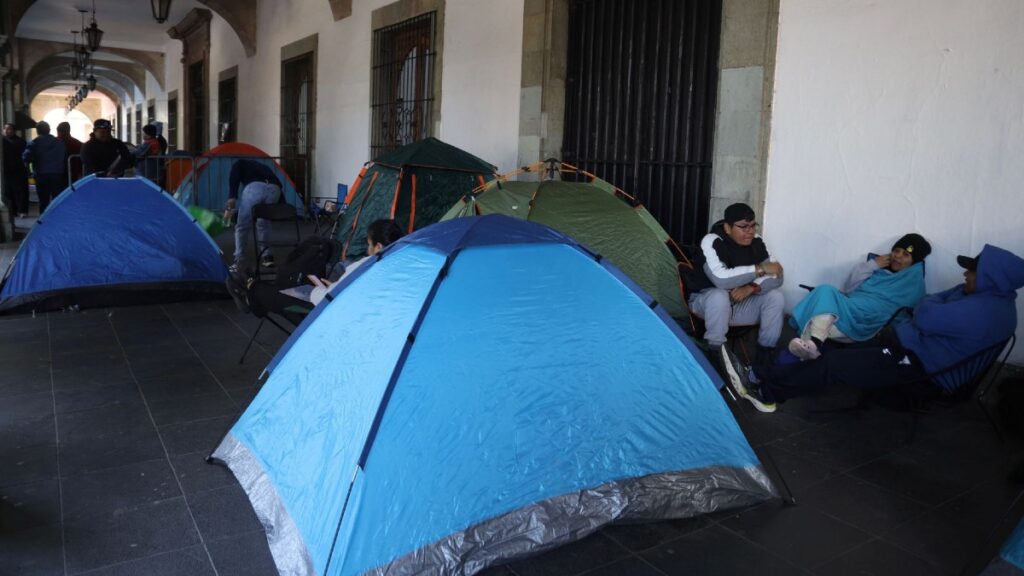 Cnte Anuncia Paro Nacional Y Protestas En El Zócalo Cdmx: Detalles Y Consecuencias - Noticias Notivalle Cnte Anuncia Paro Nacional Y Protestas En El Zócalo Cdmx: Detalles Y Consecuencias