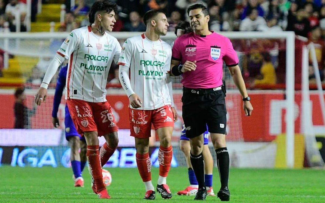 El exárbitro analiza el gol anulado a Necaxa frente a Pumas en la liga MX