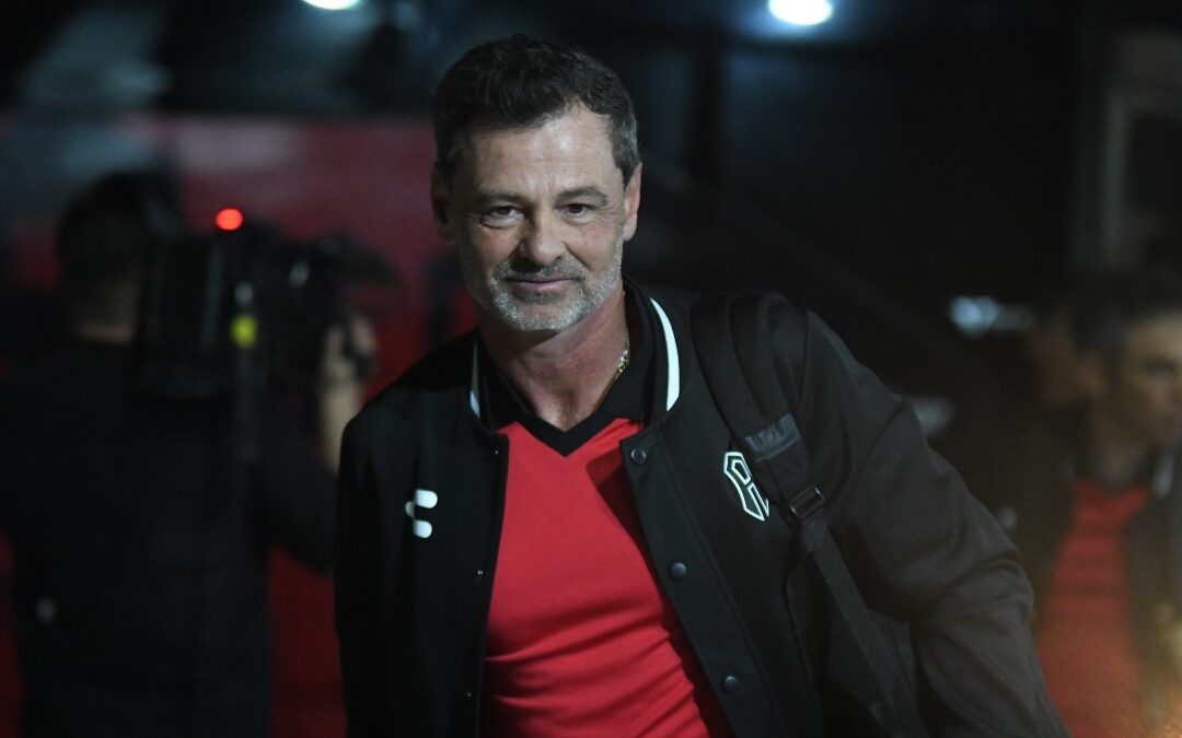 Diego Cocca busca revancha frente a Chivas en el Clásico Tapatío, lleva buenos números