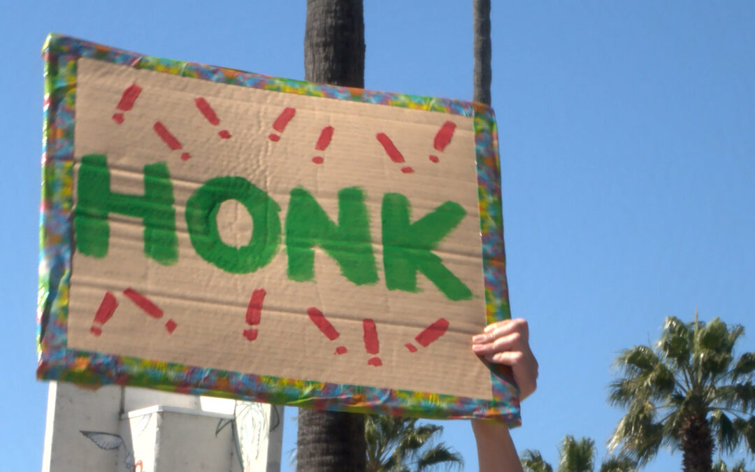 División de Opiniones en San Diego: Celebraciones y Protestas Tras el Ataque a Irán