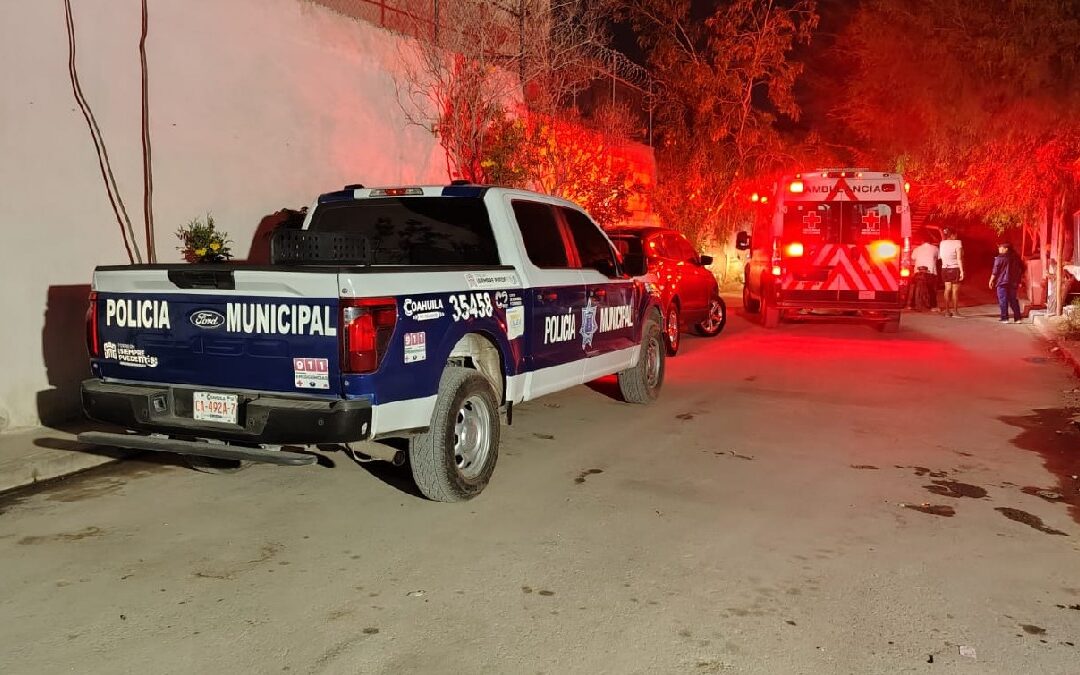 Hombre en estado de ebriedad sufre ataque a machetazos durante un baile en Torreón