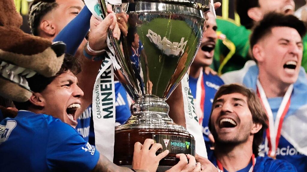 Riña Campal En Brasil: Ex Jugador De La Liga Mx En El Centro Del Caos Durante El Partido Cruzeiro Vs Atlético Mineiro