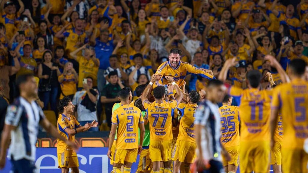 Celebración Y Agradecimiento: La Afición De Tigres Rinde Tributo A Gignac Tras El Impacto En Rayados