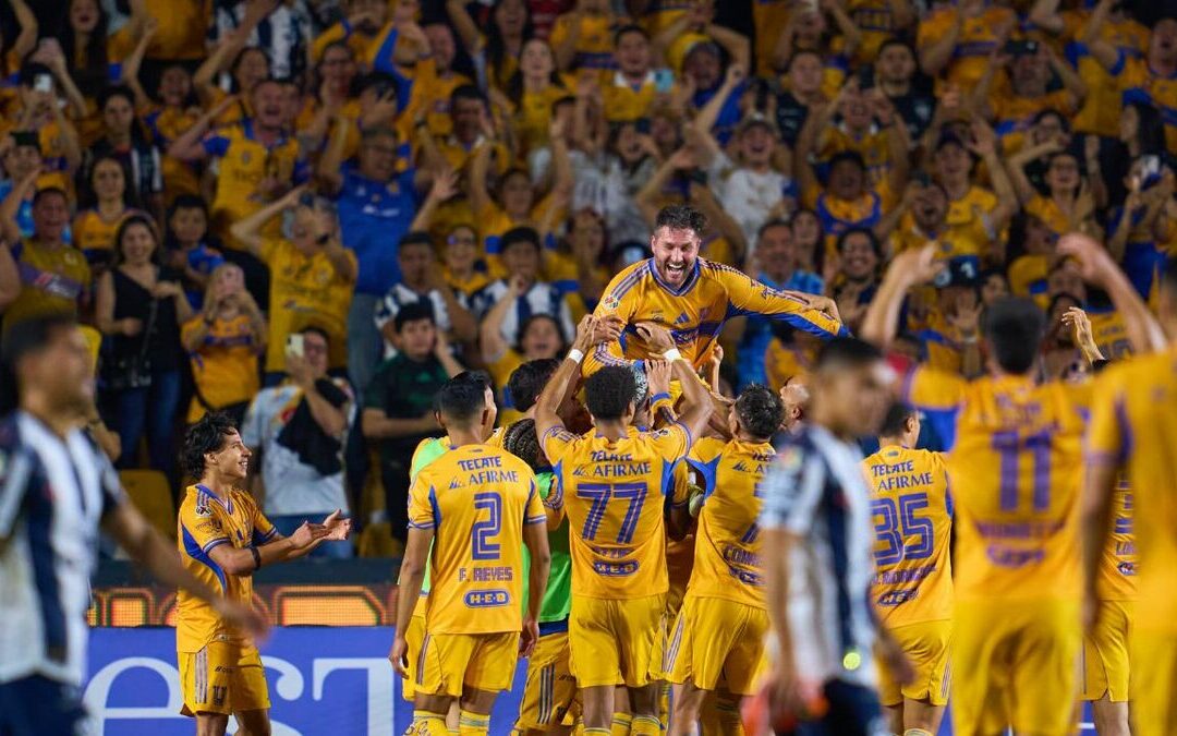 Celebración y Agradecimiento: La Afición de Tigres Rinde Tributo a Gignac tras el Impacto en Rayados