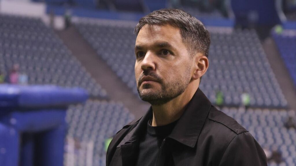 Cruz Azul Enfrenta A Rayados Con Valor: Larcamón Promueve Un Equipo Intrépido