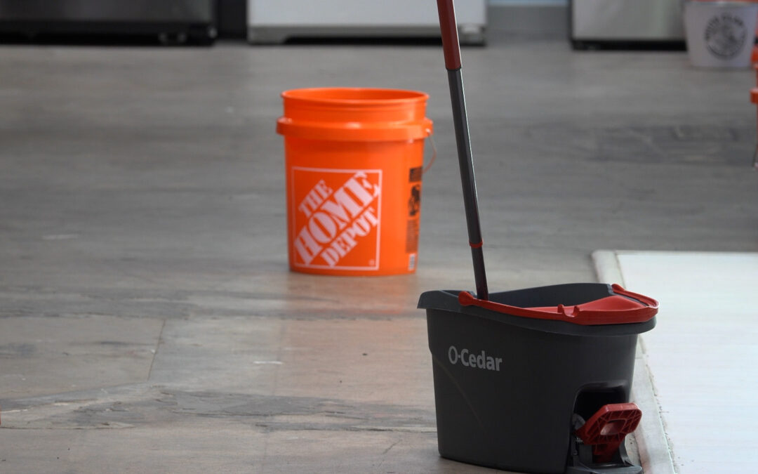 Reparaciones inminentes por goteras en la Plaza Colorado: negocios afectados listos para recuperar su actividad