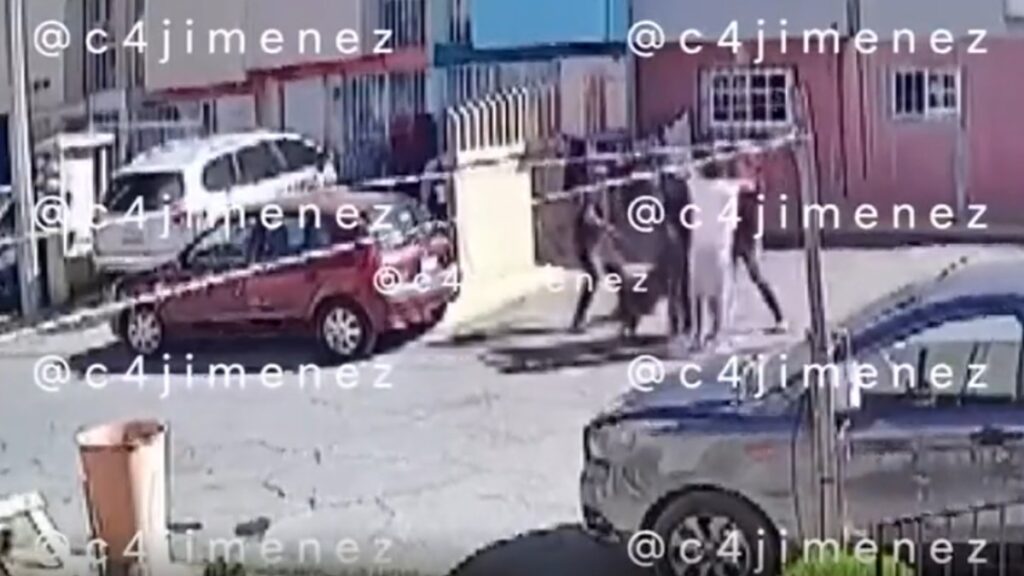 Conflicto Urbano En Los Héroes Tecámac: Vecinos Se Enfrentan Por Un Lugar De Estacionamiento