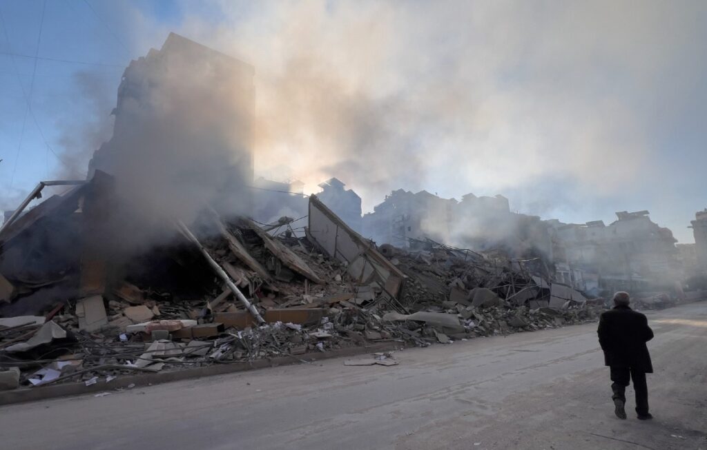 Ee.uu. E Irán: Intensificación De Hostilidades Sin Fin A La Vista