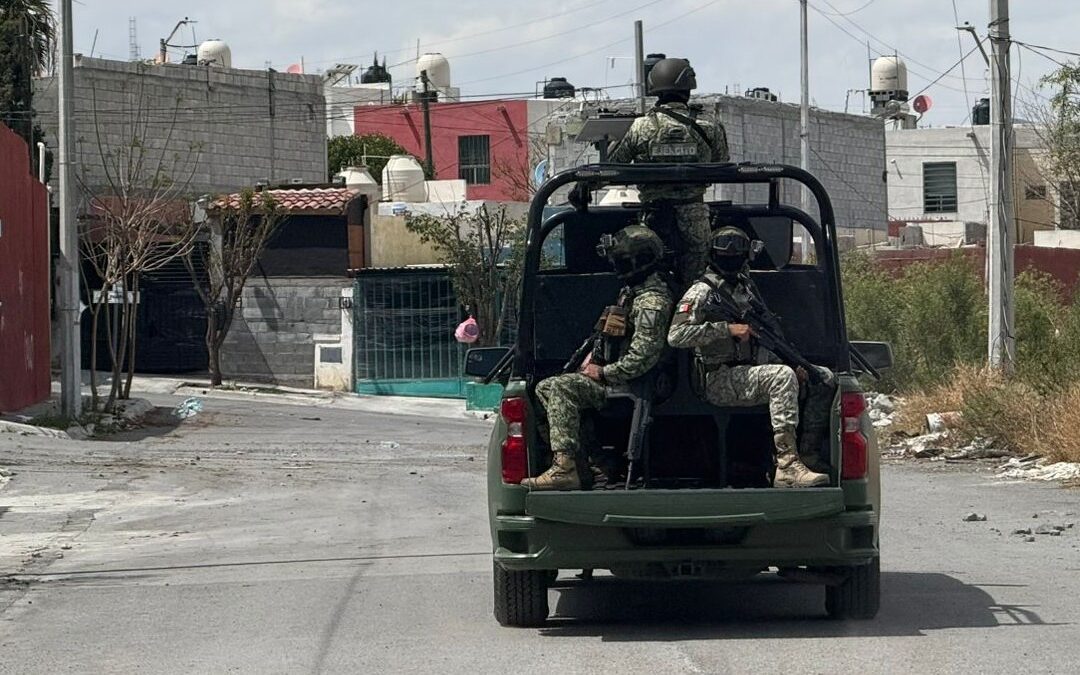 Saltillo: Disparos tras detenciones provocan evacuación en escuela primaria