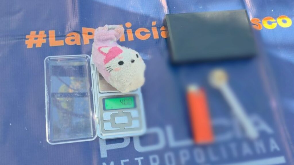 Arresto De Narcomenudista En Tlajomulco: Dosis De Cristal Ocultas En Un Calcetín De Gatito