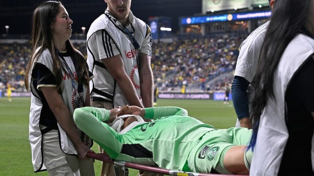 Superación Personal: Lágrimas Y Desilusión En Momentos De Destrucción Emocional