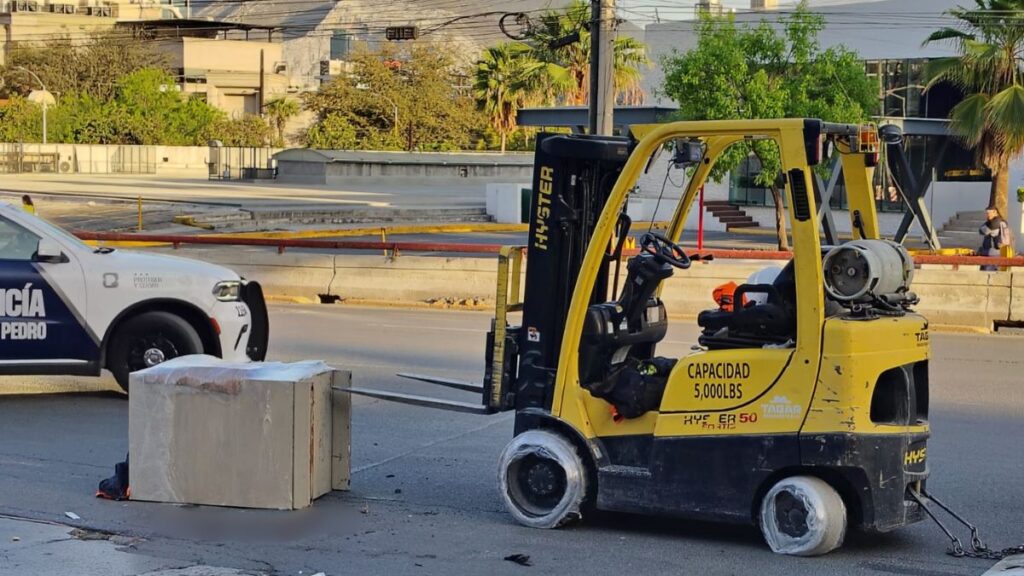 Accidente En San Pedro Garza García: Trabajador Lesionado Por Caída De Caja Fuerte De 80 Kilos