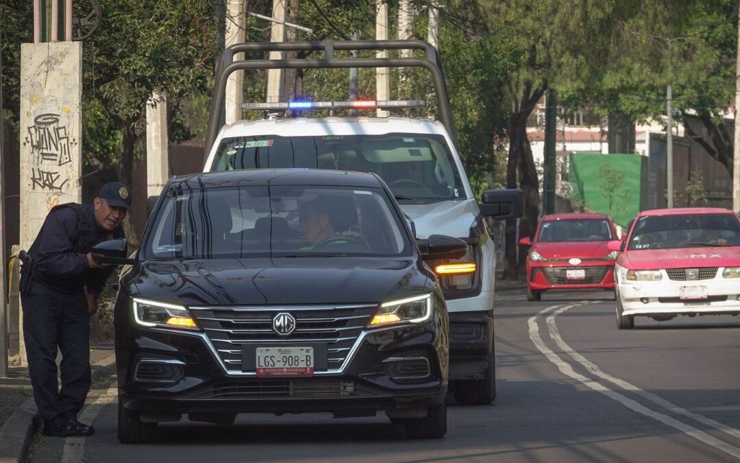 Hoy No Circula en CdMx y Edomex: ¿Qué Autos Descansan Este Viernes?