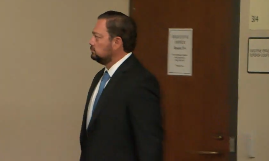 Coachella: alcalde de Coachella se declara culpable de delito grave y no podrá ocupar cargos públicos de por vida