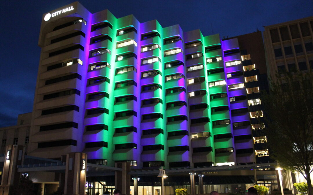 Albuquerque se Ilumina por la Donación de Órganos: Comienza el Mes de la Donación de Vida