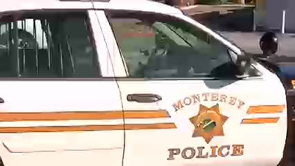 Agresión Fatal en Cannery Row: Sospechoso Sigue Prófugo en Monterey