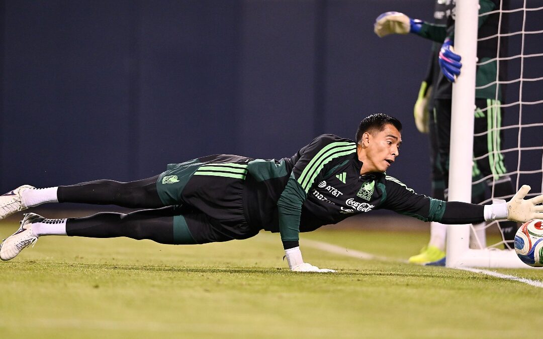 Raúl Rangel del Guadalajara Chivas Atrapa el Interés de Equipos Europeos