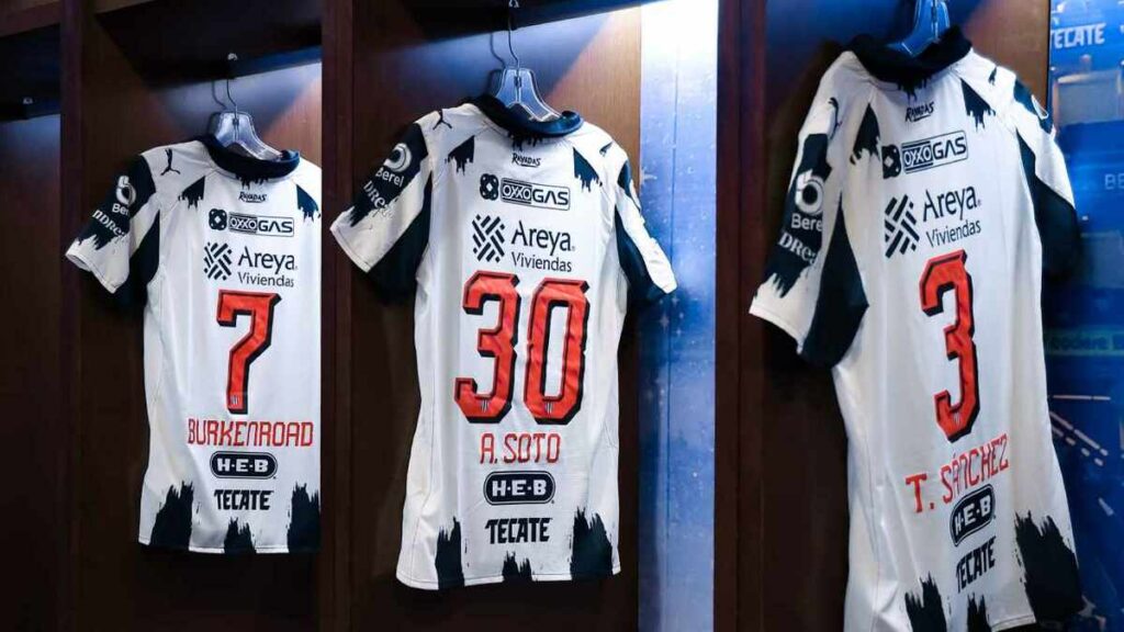 Rayadas Vs Pumas: Mejores Momios Del Clausura 2026 - Noticias Notivalle Rayadas Vs Pumas: Mejores Momios Del Clausura 2026