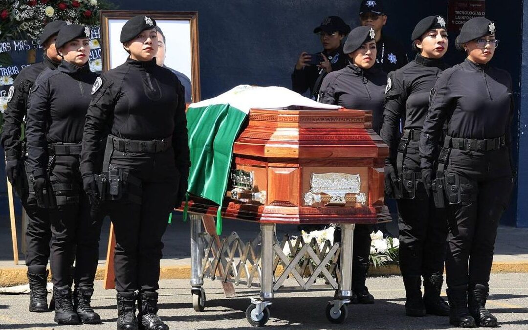 Emotivo homenaje póstumo a Valentín Martínez, policía fallecido en accidente en la México-Puebla